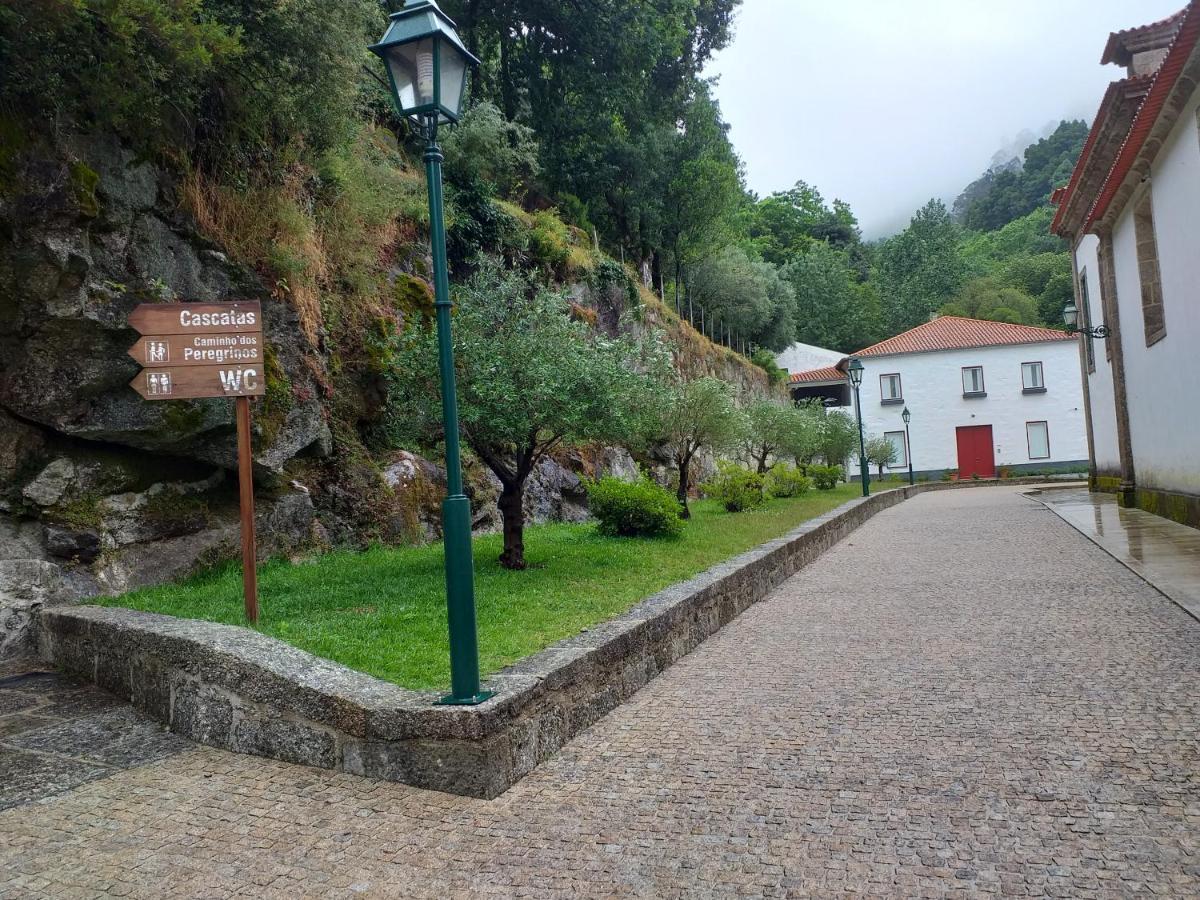 Villa Casa Abrigo Do Lagar Amares Esterno foto
